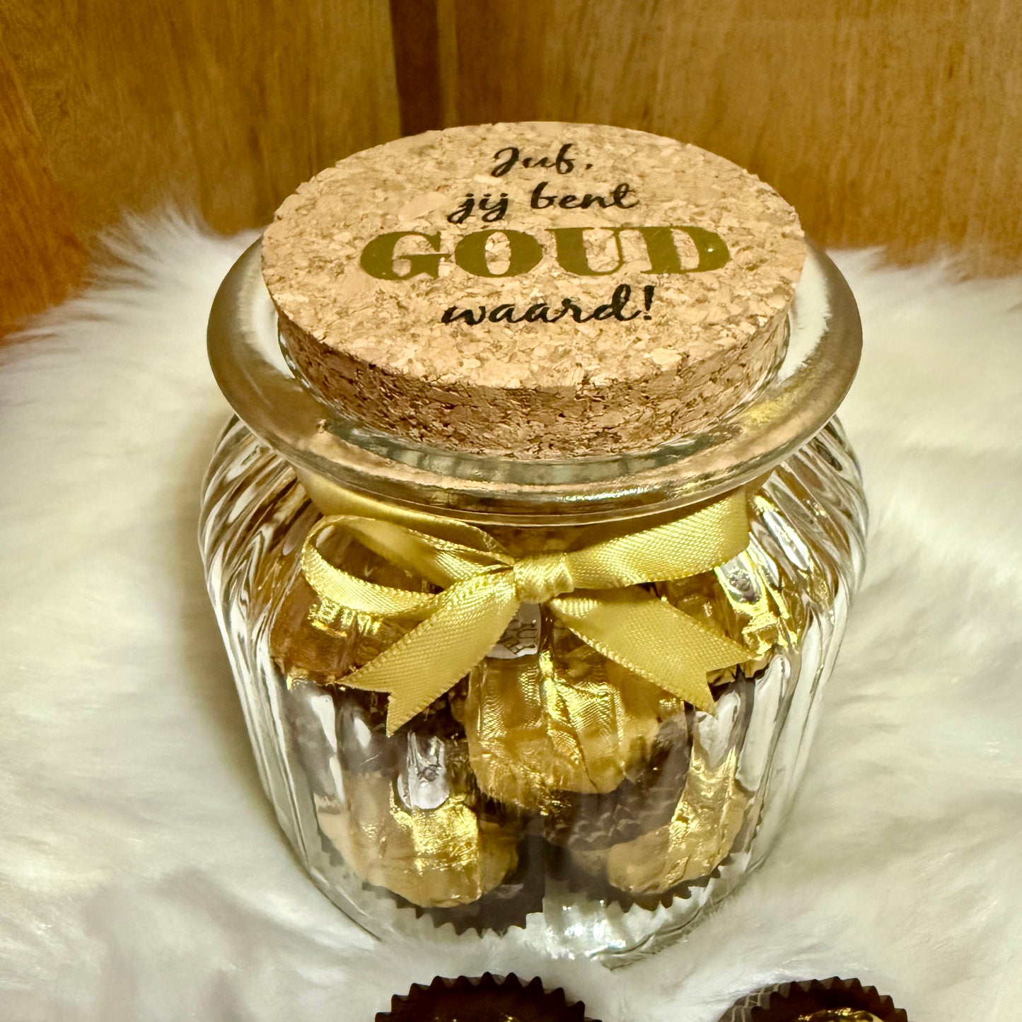 Glazen pot ‘Juf, jij bent goud waard!’ - Ferrero