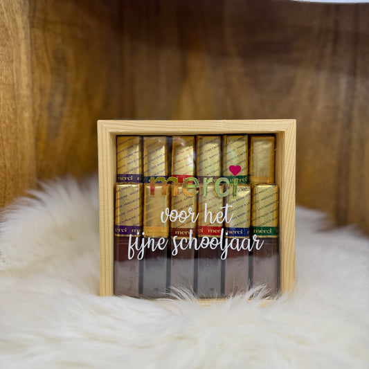 Houten box ‘Merci voor het fijne schooljaar’